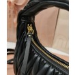 Borsa hobo mini Miu Miu Wander Matelasse Nero