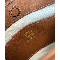 Pochette Miu Miu 5NR461 Marrone