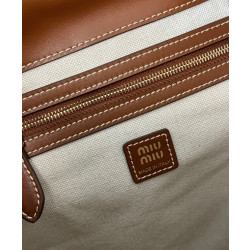 Zaino in pelle Miumiu 5BZ042 Marrone