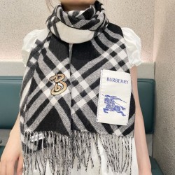 Replica qualità specchio Sciarpa in cashmere con motivo check Burberry e orlo con nappe Nero/bianca 30 x 168