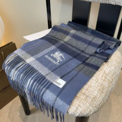 Replica Sciarpa Burberry Check Classical cashmere 30 x 180 Blu Imitazioni Replica qualità specchio Sciarpa Burberry Check Classical cashmere 30 x 180 Blu