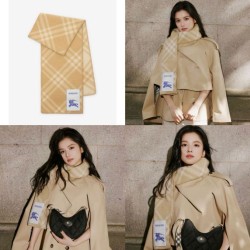 Replica qualità specchio Sciarpa/coperta lana con motivo check Burberry etichetta equestre 30 x 180 Beige