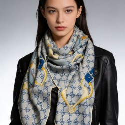 Replica Scialle reversibile Gucci seta e cashmere Modello di equitazione 140 01 Imitazioni Replica qualità specchio Scialle reversibile Gucci seta e cashmere Modello di equitazione 140 01