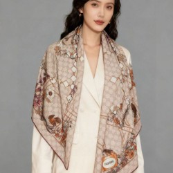 Replica qualità specchio Alta gamma replica Sciarpa Gucci velluto con stampa animalier e floreale 140 04
