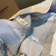 Dettagli perfetti Scialle cashmere con motivo check Burberry e bordi sfrangiati blu 60 x 180
