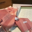 Dettagli perfetti Sciarpa Burberry Check Classical cashmere 30 x 200 Rosa