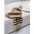 Dettagli perfetti Sciarpa reversibile Burberry cashmere con motivo check e scudo B beige archivio 30 x 168