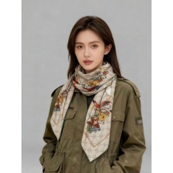 Fazzoletto Sciarpa Gucci seta e cashmere con stampa animalier/floreale 140 03