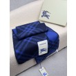Sciarpa/coperta lana con motivo check Burberry etichetta equestre 30 x 180 Blu