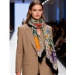 Pari all'originale replica Sciarpa Gucci seta e cashmere Stampa floreale 140 02