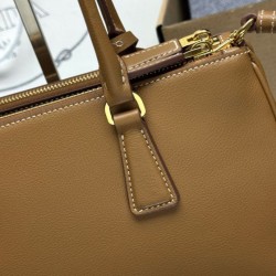 Replica Borse tote media Prada Galleria Saffiano 1BA457 Marrone Imitazioni Replica qualità specchio Borse tote media Prada Galleria Saffiano 1BA457 Marrone
