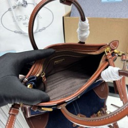 Replica Borsa 1:1 a mano Prada Bonnie mini 1BA486 Blu/Marrone Imitazioni Replica qualità specchio Borsa 1:1 a mano Prada Bonnie mini 1BA486 Blu/Marrone