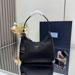Replica qualità specchio Borsa hobo mini Prada Re-Edition 2005 Re-Nylon Saffiano 1N204M Nero