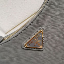 Replica Borse firmate replica/borsa hobo Saffiano Prada Re-Edition 2005 Grigio Imitazioni Replica qualità specchio Borse firmate replica/borsa hobo Saffiano Prada Re-Edition 2005 Grigio