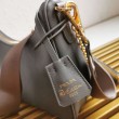 Borse firmate replica/borsa hobo Saffiano Prada Re-Edition 2005 Grigio