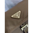 Borsa a spalla grande Prada Explore con patta in nappa 1BD391 Marrone