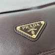 Borse Replica Alta Qualità a spalla media Prada Explore con patta 1BD394 Borgogna