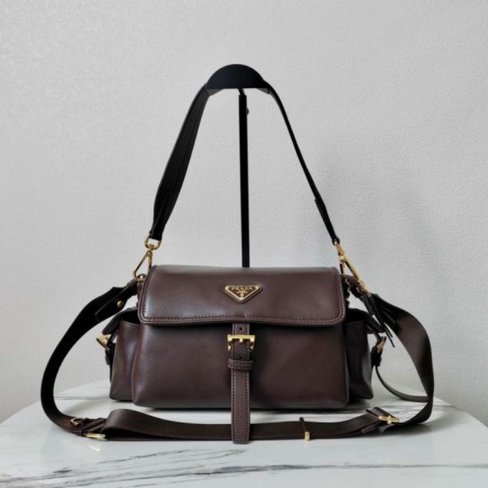 Borse Replica Alta Qualità a spalla media Prada Explore con patta 1BD394 Borgogna