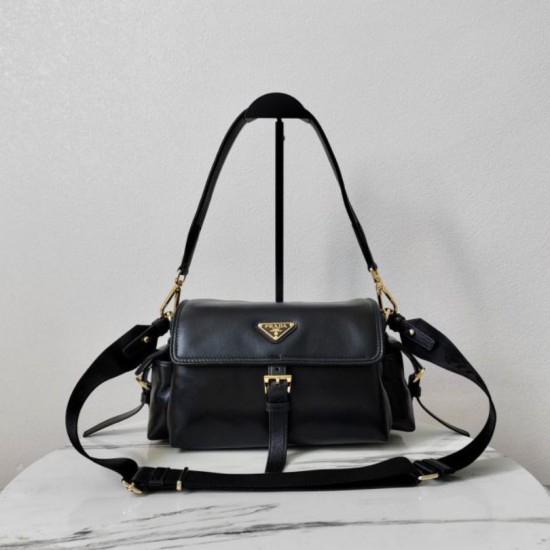 Borsa a spalla media Prada Explore con patta 1BD394 Nero