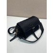 Borsa a spalla Prada Explore Re-Nylon media con patta 1BD394 nero