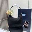 Borsa hobo mini Prada Re-Edition 2005 Re-Nylon Saffiano 1N204M Nero