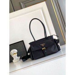 Borsa tote media Prada Explore nappa 1BG596 Nero
