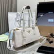 Borsa tote media Prada Galleria Saffiano 1BA457 Bianco