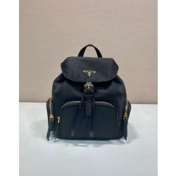 Zaino Prada medio Re-Nylon con marsupio 1BZ811 Nero