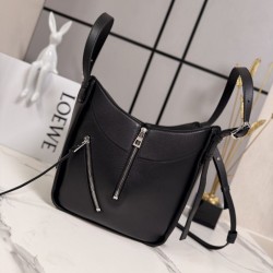 Replica Borsa tote media classica Loewe Hammock Flip Nero Imitazioni Replica qualità specchio Borsa tote media classica Loewe Hammock Flip Nero