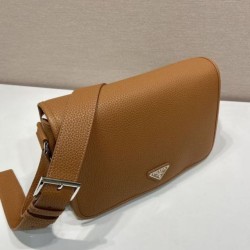 Replica Borsa a tracolla strutturata Prada marrone Imitazioni Replica qualità specchio Borsa a tracolla strutturata Prada marrone