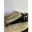 Borsa a tracolla Bottega Veneta Large Hop in camoscio intrecciato verde oliva