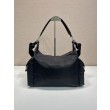 Borsa a tracolla Prada Explore Re-Nylon da uomo Nero
