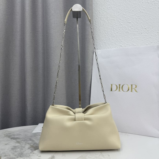 Imitazioni borse griffate a tracolla Dior Bow piccola/media Acciaio inossidabile Beige chiaro Imitazioni borse griffate a tracolla Dior Bow piccola/media Acciaio inossidabile Beige chiaro