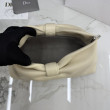 Imitazioni borse griffate a tracolla Dior Bow piccola/media Acciaio inossidabile Beige chiaro Imitazioni borse griffate a tracolla Dior Bow piccola/media Acciaio inossidabile Beige chiaro