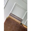 LV M14236 Borsa a catena OnTheGo East West Marrone