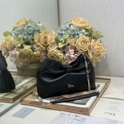 Replica Borsa Dior Bow con fiocco nero e metallo finitura oro Imitazioni Replica qualità specchio Borsa Dior Bow con fiocco nero e metallo finitura oro