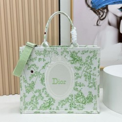 Replica qualità specchio Borsa Dior Book Tote piccolo/media/grande con tracolla ricamo Toile de Jouy multicolore verde