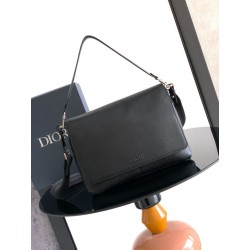 Borsa a tracolla Dior Privé Messenger Uomo con patta nera