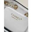 Replica Perfetta a mano Chanel 25 Mini Hobo AS5293 Rafia intrecciata Beige/Nero