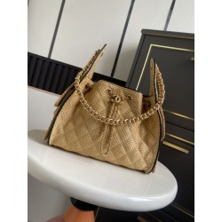 Bora Pari all'originale replica a mano Chanel 25 Mini Hobo AS5293 Rafia intrecciata Marrone/Nero