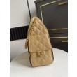Bora Pari all'originale replica a mano Chanel 25 Mini Hobo AS5293 Rafia intrecciata Marrone/Nero