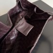 Bora Pari all'originale replica a tracolla Bottega Veneta Campana piccola intrecciata Caffè