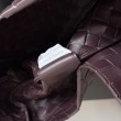 Bora Pari all'originale replica a tracolla Bottega Veneta Campana piccola intrecciata Caffè