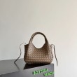 Borsa a tracolla Bottega Veneta Campana piccola intrecciata Marrone