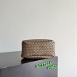 Borsa a tracolla Bottega Veneta Campana piccola intrecciata Marrone