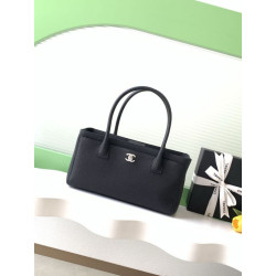 Borse tote Chanel Cerf Executive AS2156 pelle di caviale Nero