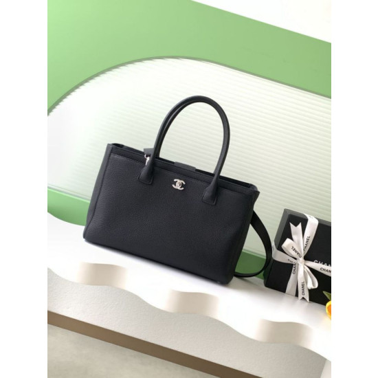 Borse tote Chanel Cerf Executive AS2157 pelle di caviale Nero