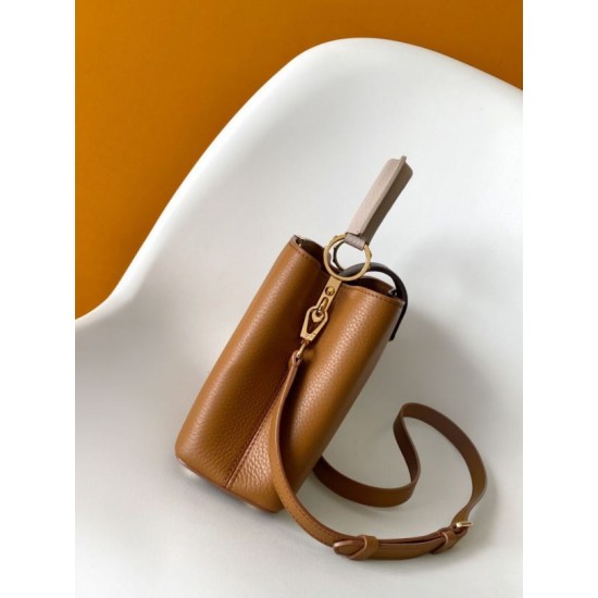 Replica Borse tote LV Taurillon Capucines BB M14176 Marrone Imitazioni Replica qualità specchio Borse tote LV Taurillon Capucines BB M14176 Marrone