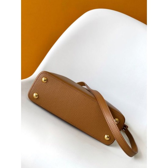 Replica Borse tote LV Taurillon Capucines BB M14176 Marrone Imitazioni Replica qualità specchio Borse tote LV Taurillon Capucines BB M14176 Marrone