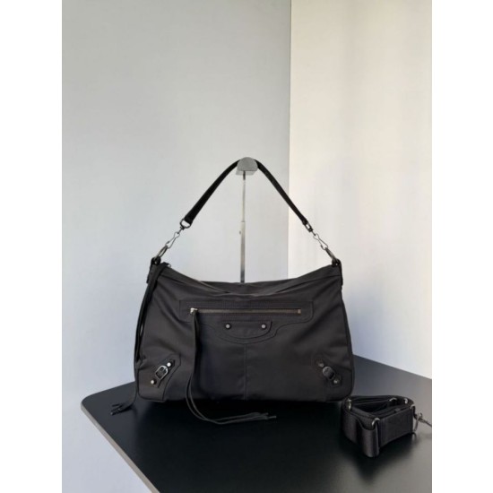 Borse Replica a tracolla media Balenciaga Le City Moto in nylon nero
